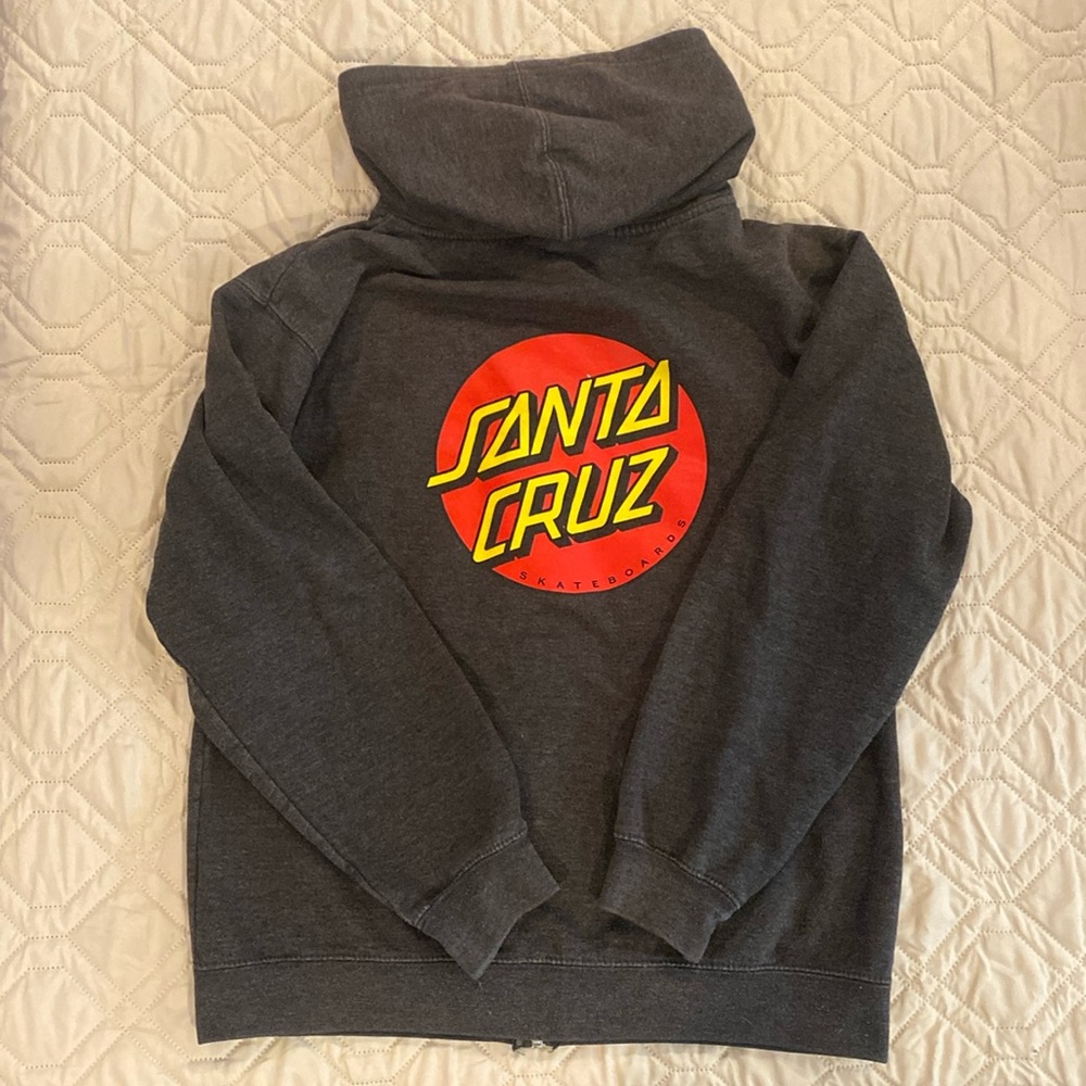 Boys Santa Cruz zip up. Hoodie
